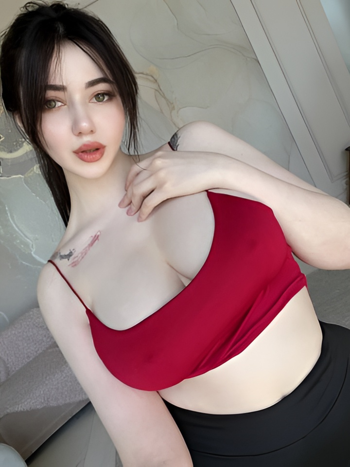 Снежана привлекальеная девушка из Новосибирска цена от 5000 руб