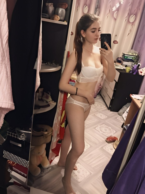 Лолита привлекательная девушка из Новосибирска цена от 1500 руб