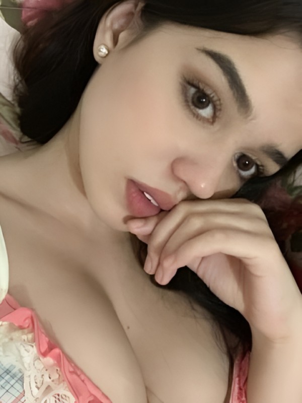 Моника привлекательная девушка из Новосибирска цена от 5000 руб