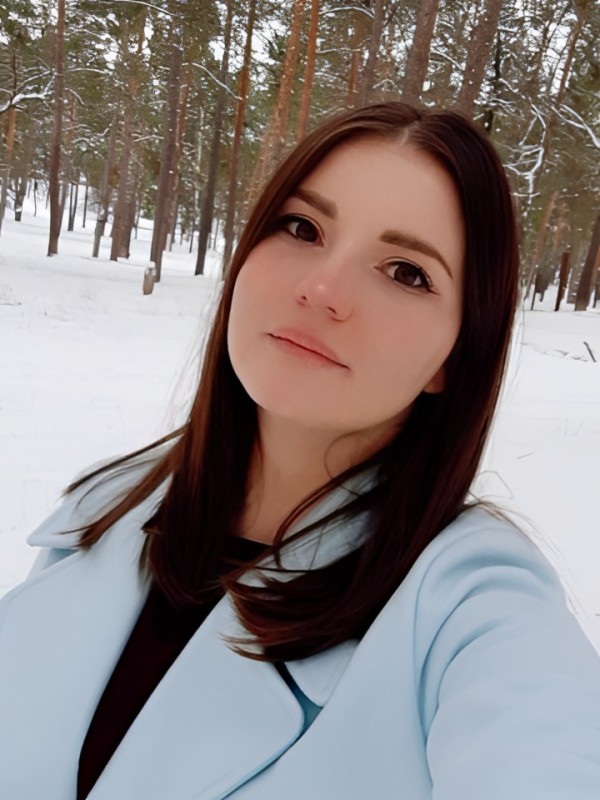 Стефания привлекательная девушка из Новосибирска цена от 10000 руб